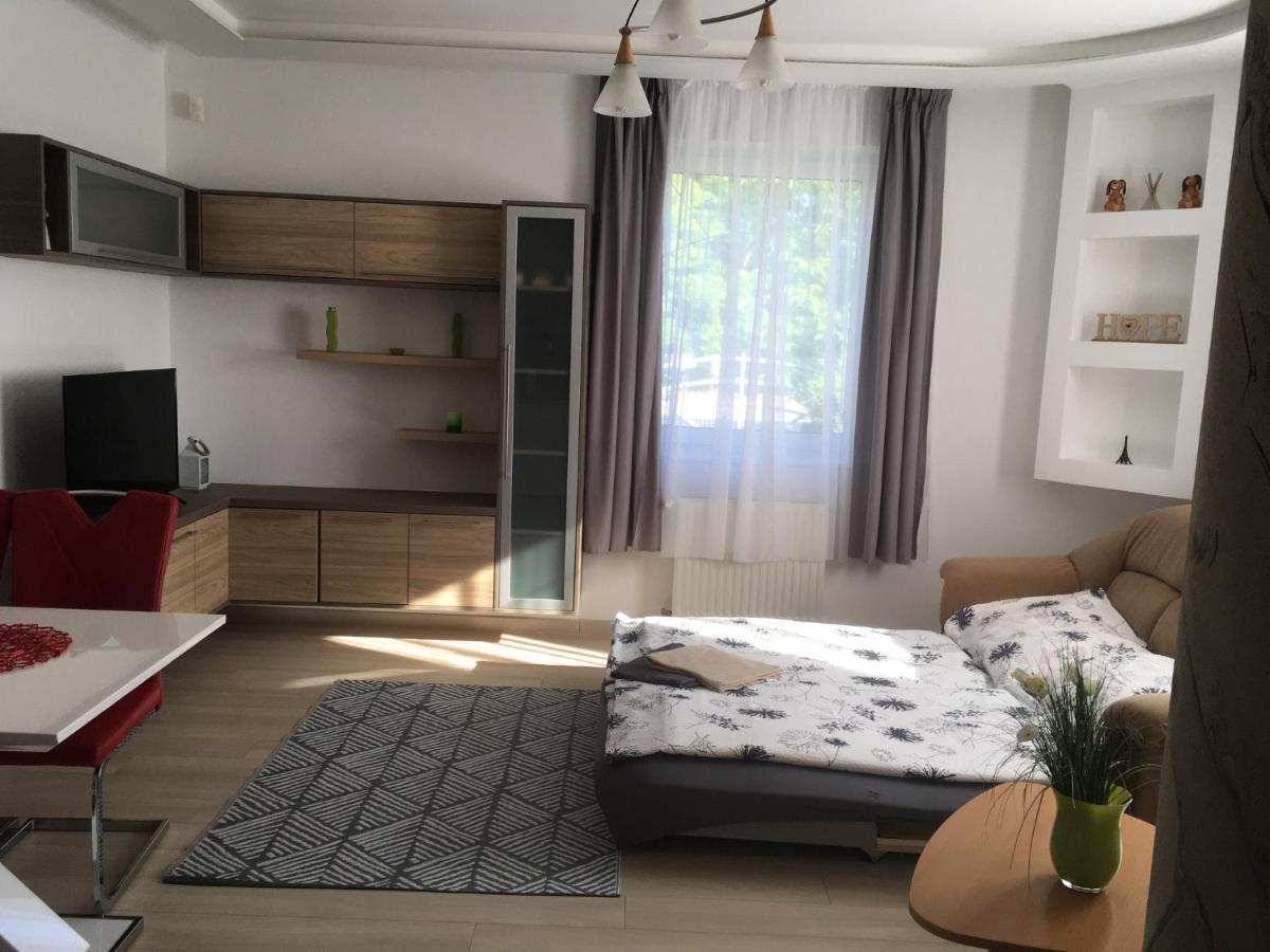 Szabo Vendeghaz Zamardi Villa Buitenkant foto