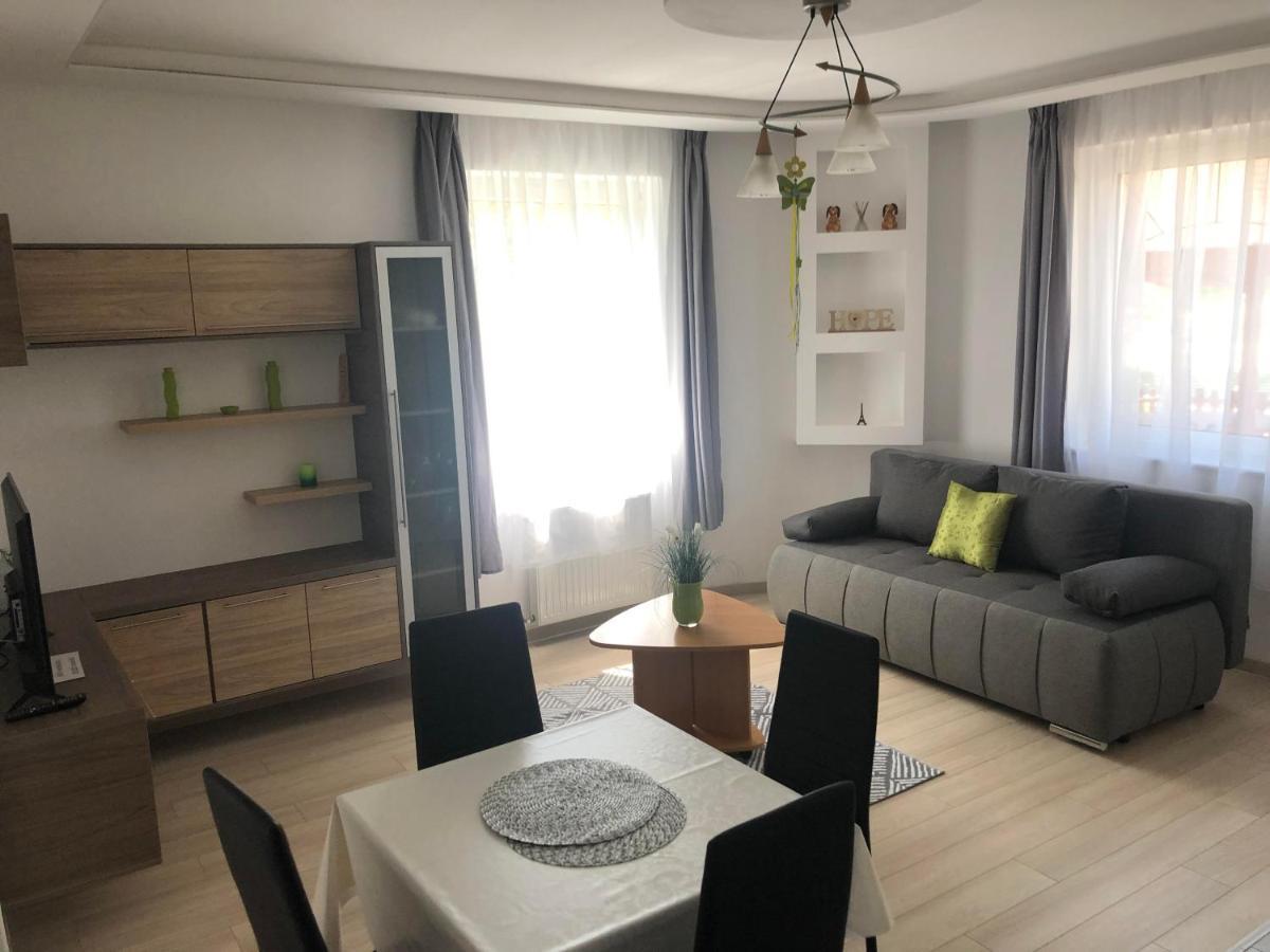 Szabo Vendeghaz Zamardi Villa Buitenkant foto