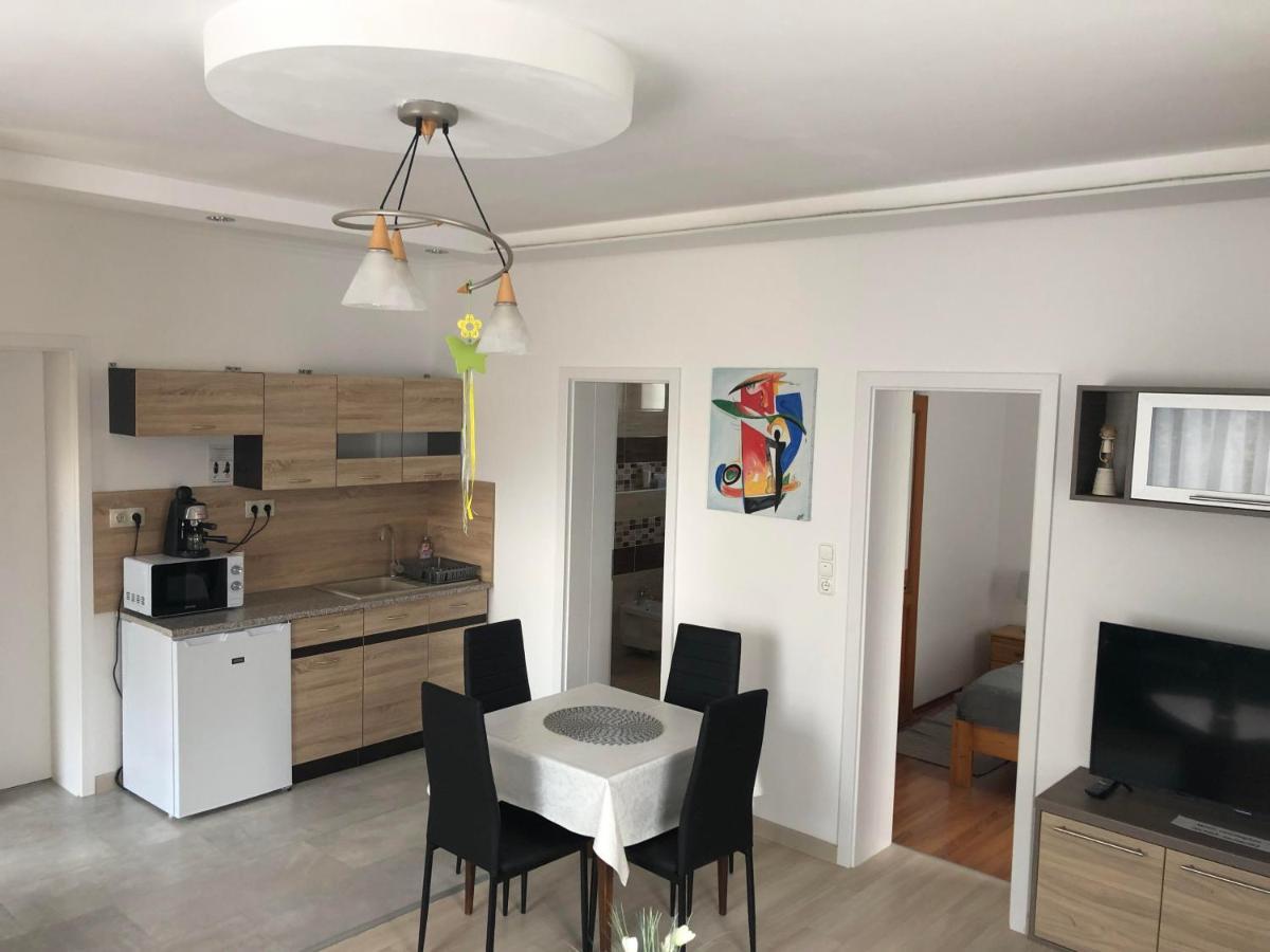 Szabo Vendeghaz Zamardi Villa Buitenkant foto